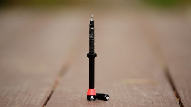 Reserve la revisión de la válvula del neumático Fillmore: ¿Su experiencia sin cámara merece una mejora?