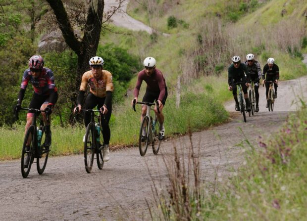 Swenson y De Crescenzo ganan títulos inaugurales en The Growler en California