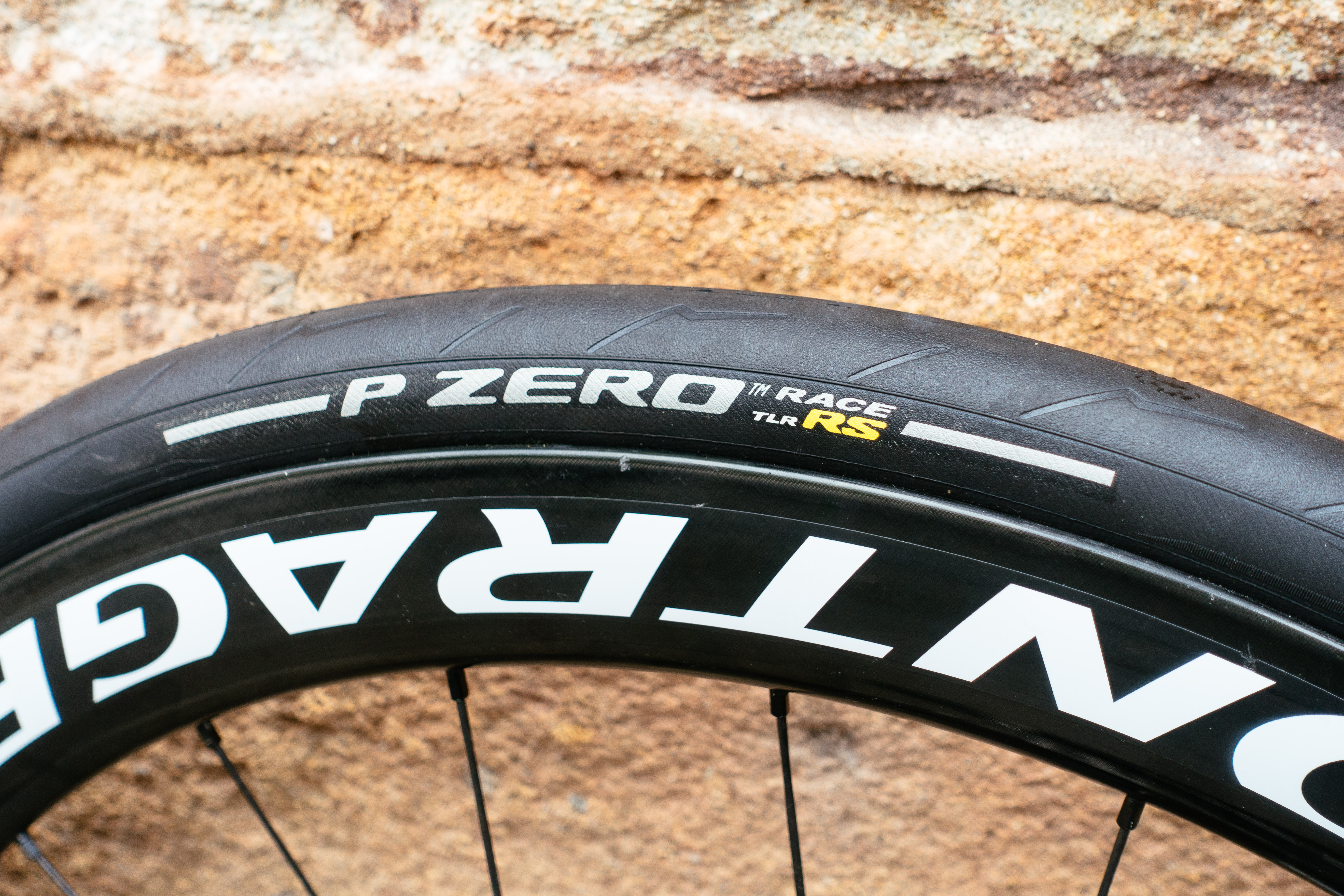 Neumáticos sin cámara Pirelli P Zero Race TLR RS