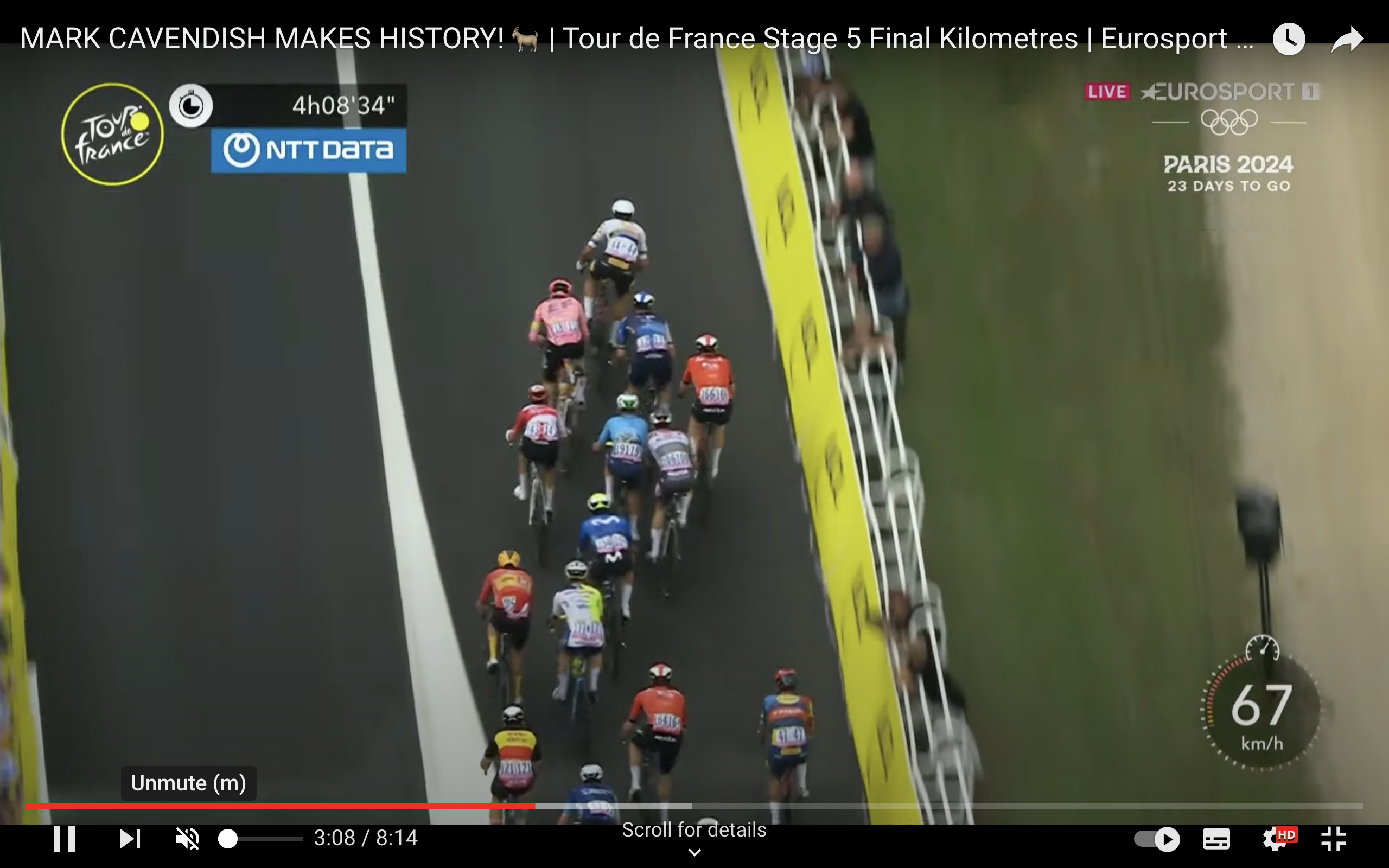 Capturas de pantalla del último kilómetro de la etapa 5, cuando Mark Cavendish consiguió su 35.ª victoria de etapa en el Tour de Francia