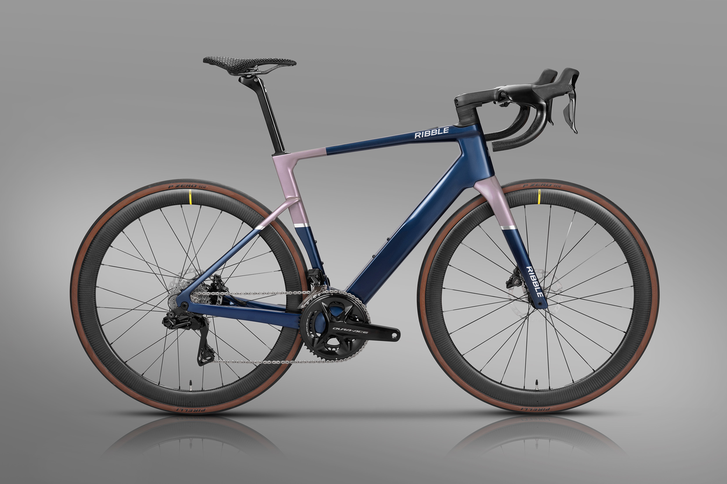Con un peso declarado de 11,8 kg para una construcción Pro, la SL R e es una bicicleta eléctrica muy ligera.