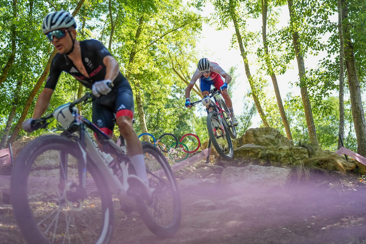Picture by Zac Williams/SWpix.com - 29/07/2024 - Paris 2024 Olympic Games - Cycling Mountain Bike (MTB) - Men