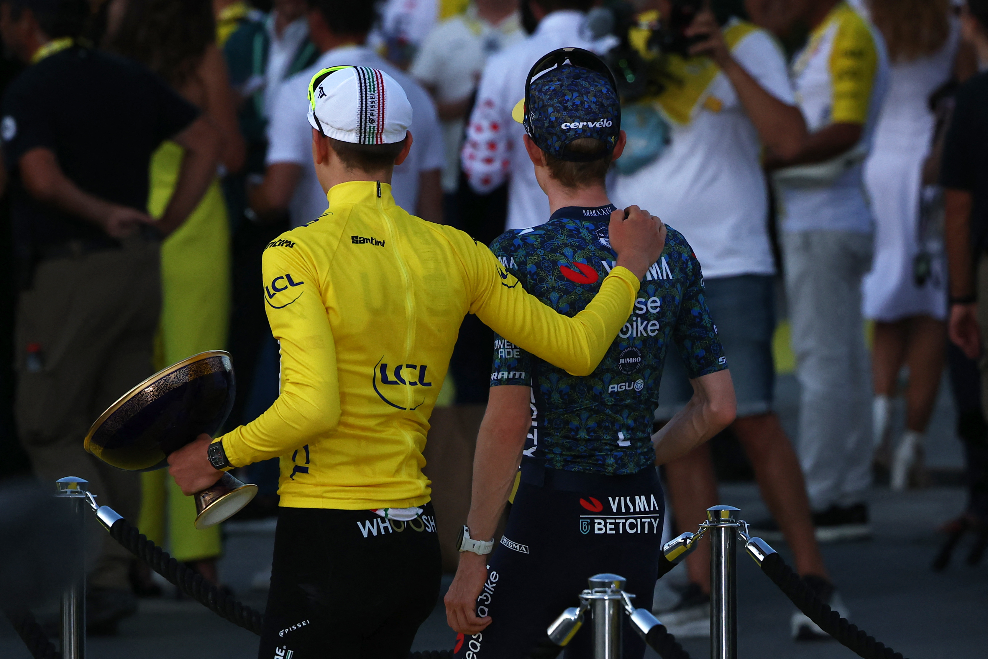 Jonas Vingegaard y Tadej Pogačar en el Tour de Francia 2024