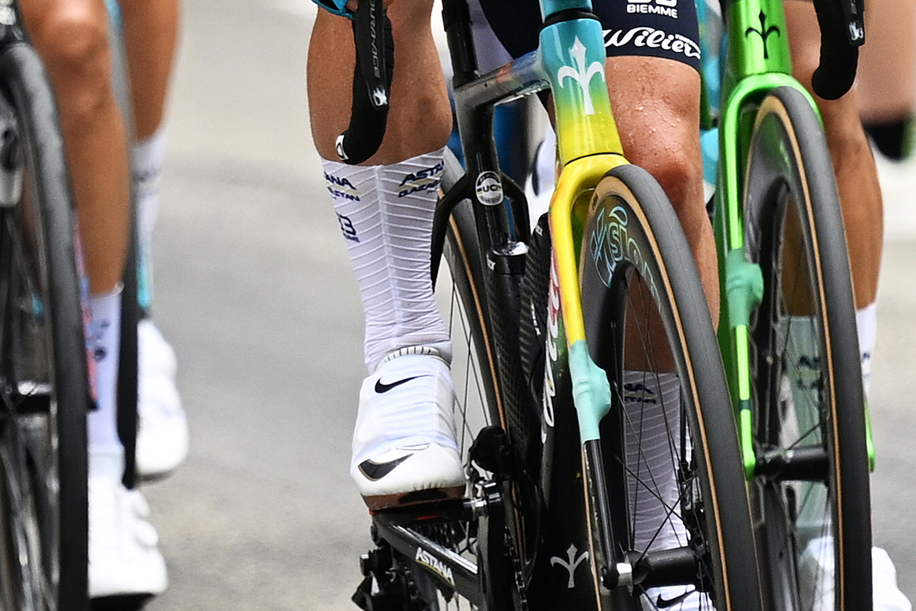 Un primer plano del truco aerodinámico de Mark Cavendish