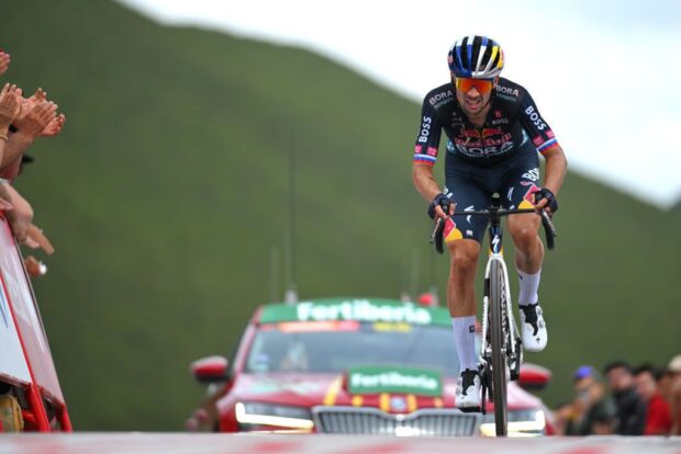 'Lo más difícil está por llegar': Primož Roglič se acerca al premio pese al susto de final en la Vuelta a España