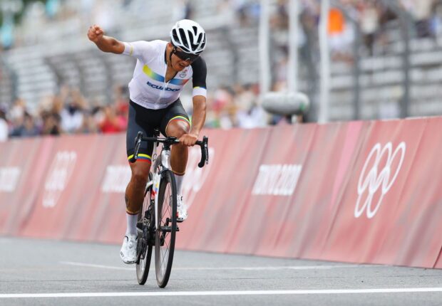 El ex campeón olímpico Richard Carapaz se retira del Mundial por emergencia familiar