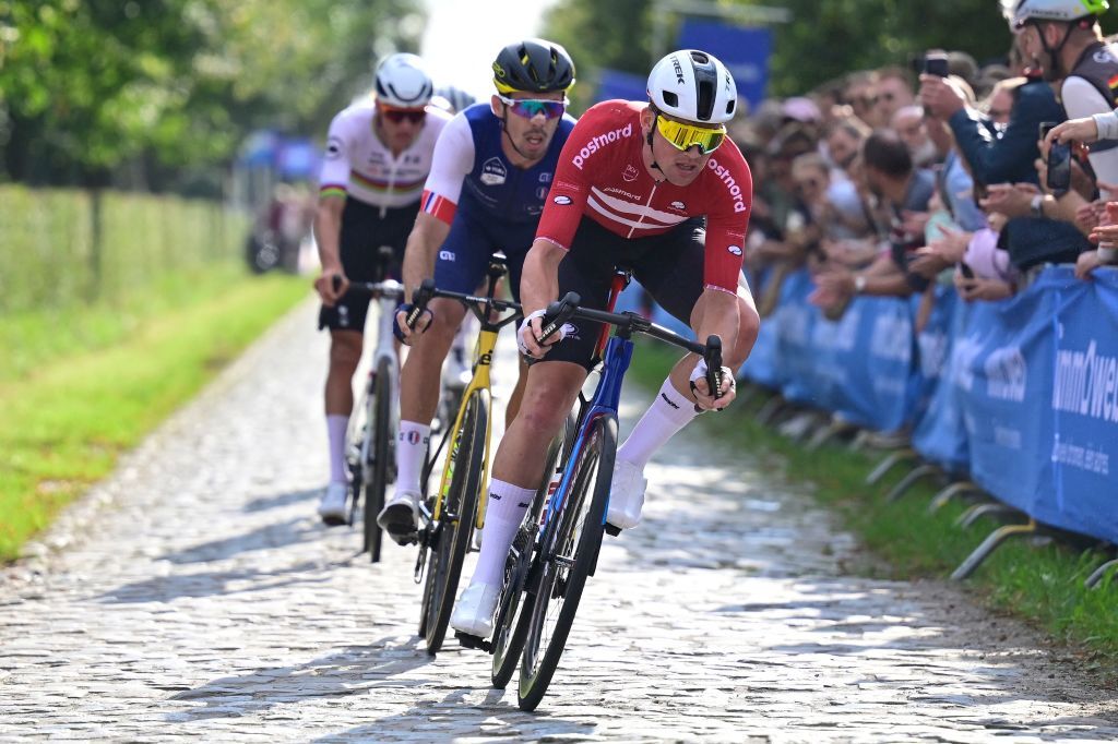 Mads Pedersen no se arrepiente de su ataque contra los velocistas junto a Mathieu van der Poel en el Campeonato de Europa