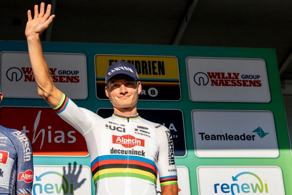 Mathieu van der Poel intenta perder peso para tener 'pocas posibilidades' de defender su título mundial