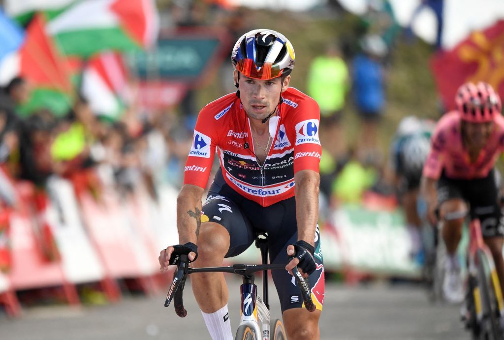 Primoz Roglič se acerca a la victoria en la Vuelta a España tras una última etapa de montaña sin problemas