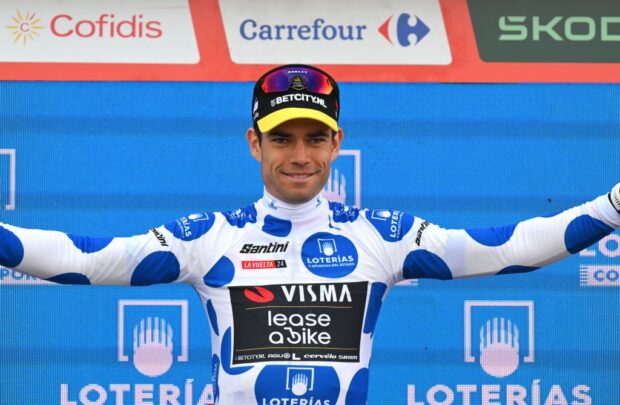 Wout van Aert suma el maillot de montaña de la Vuelta a España al liderato de la clasificación de puntos en Puerto Ancares