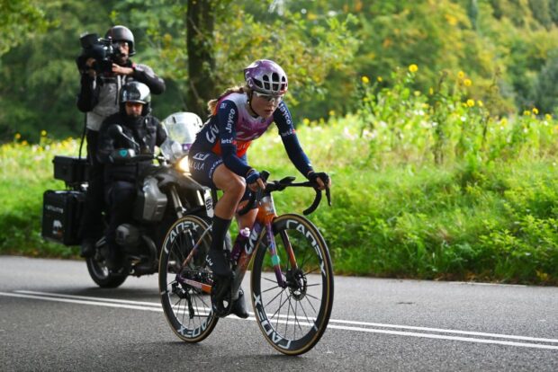 'Estoy muy orgullosa de mi esfuerzo' - Silke Smulders atrapada en la línea de meta en la final del Simac Ladies Tour