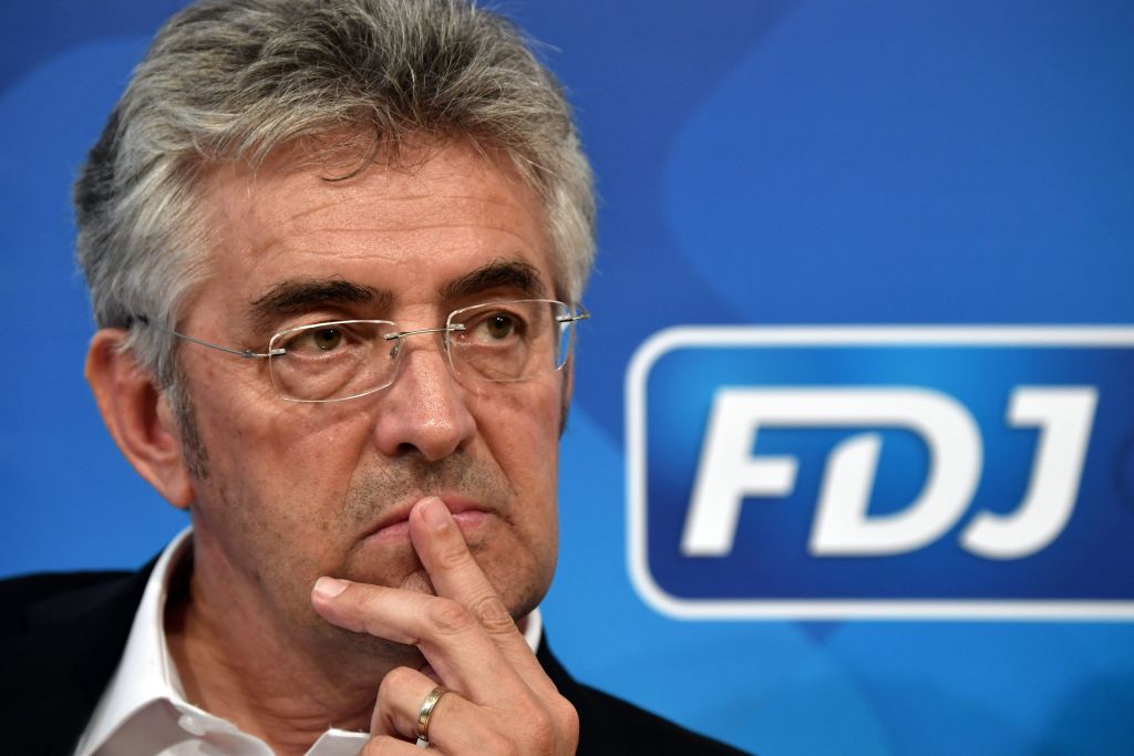 El director del equipo ciclista Frances FDJ, Marc Madiot, participa en una conferencia de prensa del equipo ciclista FDJ en el centro de congresos de Dusseldorf, Alemania, el 28 de junio de 2017, tres días antes del inicio de la 104ª edición de la carrera ciclista del Tour de Francia, el Tour de Francia 2017. comenzará el 1 de julio en las calles de Dusseldorf y finalizará el 23 de julio de 2017 en los Campos Elíseos de París AFP FOTO PHILIPPE LOPEZ El crédito de la foto debe ser PHILIPPE LOPEZAFP vía Getty Images