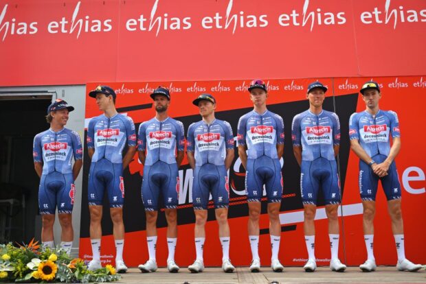 Alpecin-Deceuninck y Bahrain Victorious completan las plantillas de 2025