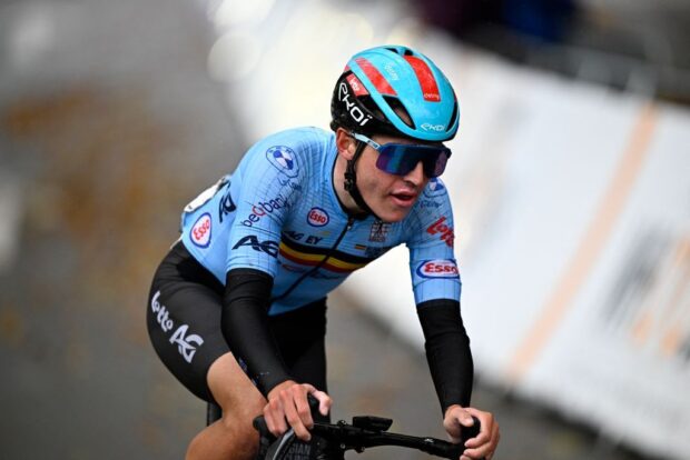 El súper talento belga Jarno Widar permanecerá en Lotto hasta 2025 a pesar del interés de 10 equipos WorldTour