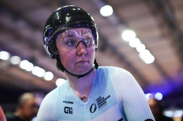 Katie Archibald 'mortificada' cuando otro extraño accidente resulta en un hombro dislocado