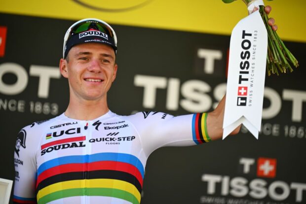 Remco Evenepoel ve "la oportunidad de llevarse el maillot amarillo" a principios del Tour de Francia 2025