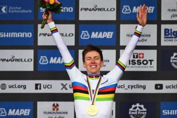 Tadej Pogačar estrenará el maillot arcoíris de campeón del mundo en el Giro dell'Emilia