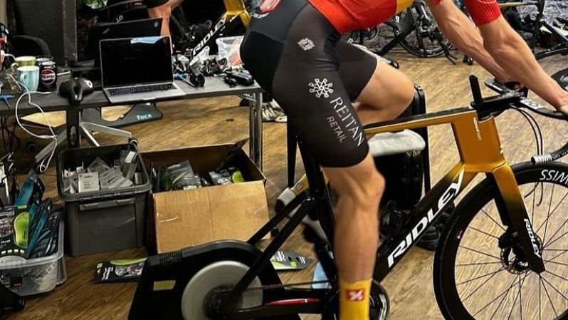Visto: nueva bicicleta aerodinámica Ridley vista en una fuga de ajuste de bicicleta Uno-X