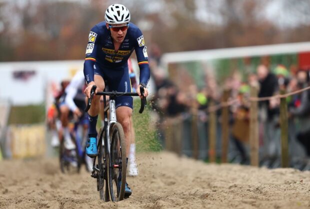 "La suspensión me costó mucho dinero": el corredor de ciclocross Toon Aerts regresa al frente después de una suspensión de dos años
