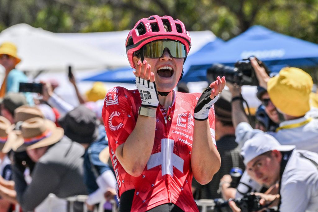 'Al principio pensé que no, era demasiado pronto': cómo Noemi Rüegg consiguió la victoria en el Willunga Women's Tour Down Under