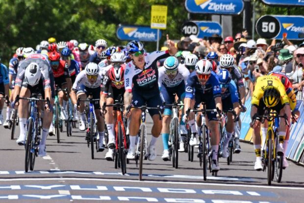 'Pensé que tal vez lo había estropeado': el ganador de la etapa del Tour Down Under, Sam Welsford, se fue temprano en el sprint