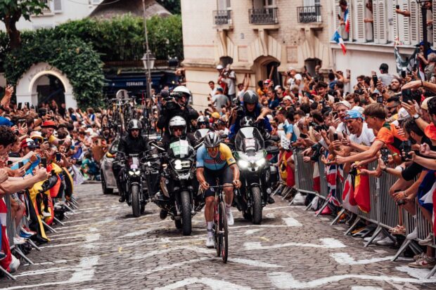 Gold medal winner Evenepoel en route to victory up the hill to Montmartre