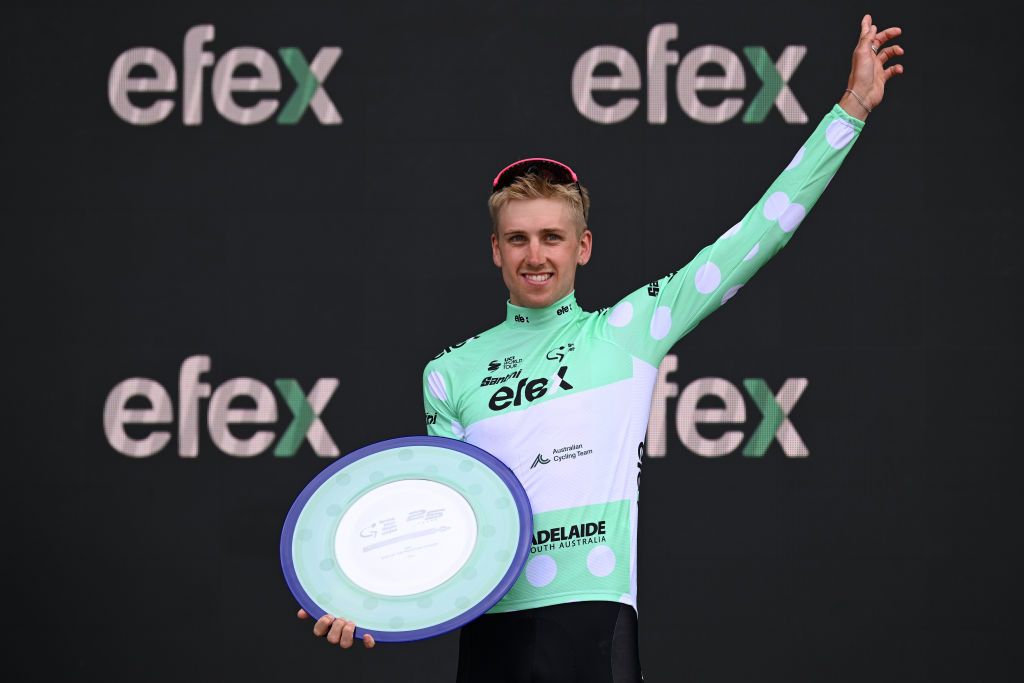 ¿Una camiseta de las montañas que podría lanzar una carrera profesional? Fergus Browning domina el recorrido bajo la clasificación de los escaladores