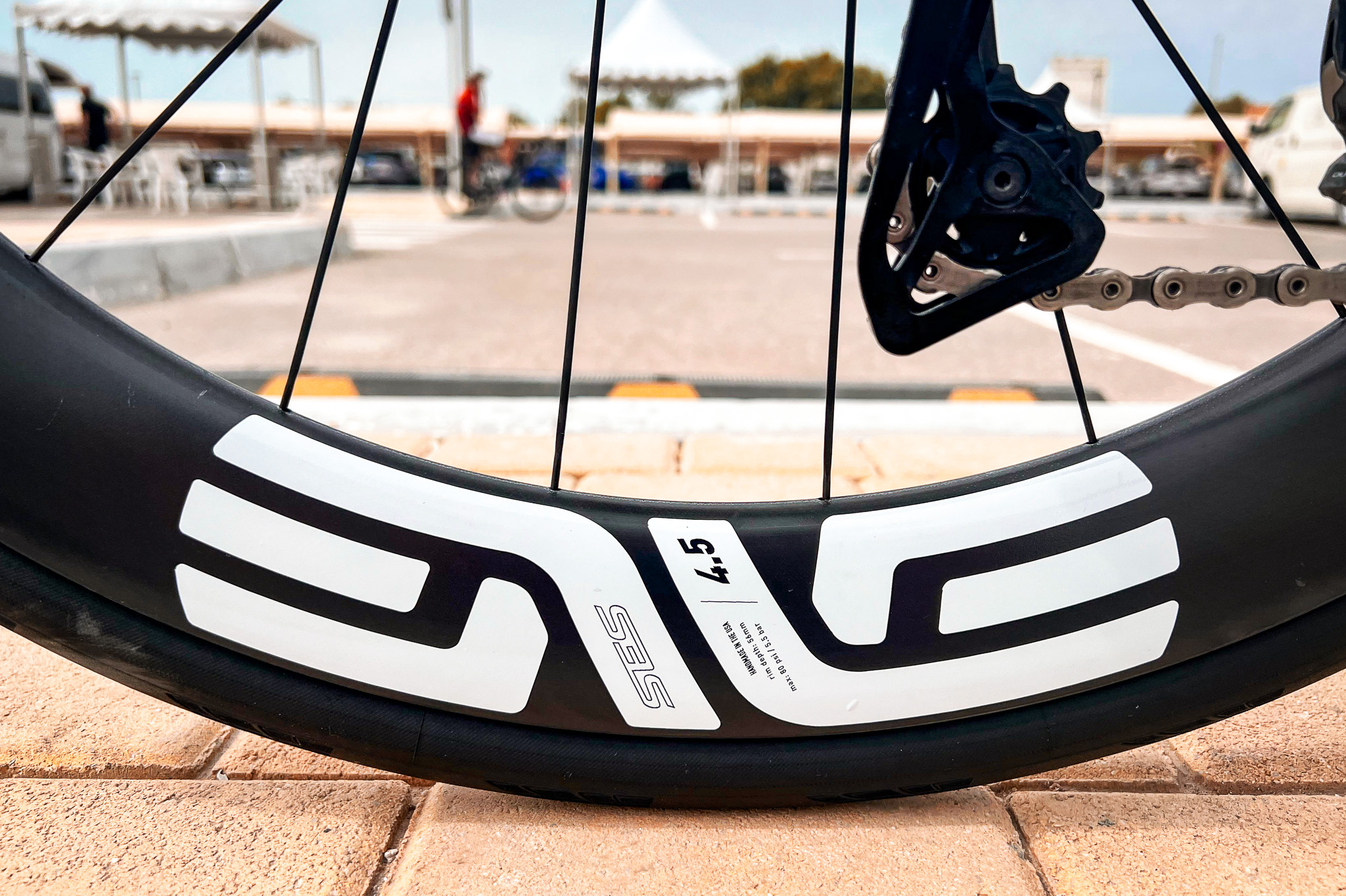 Fotos detalladas de Colnago Y1RS de Elisa Longo Borghini en el EAU Tour Women 2025