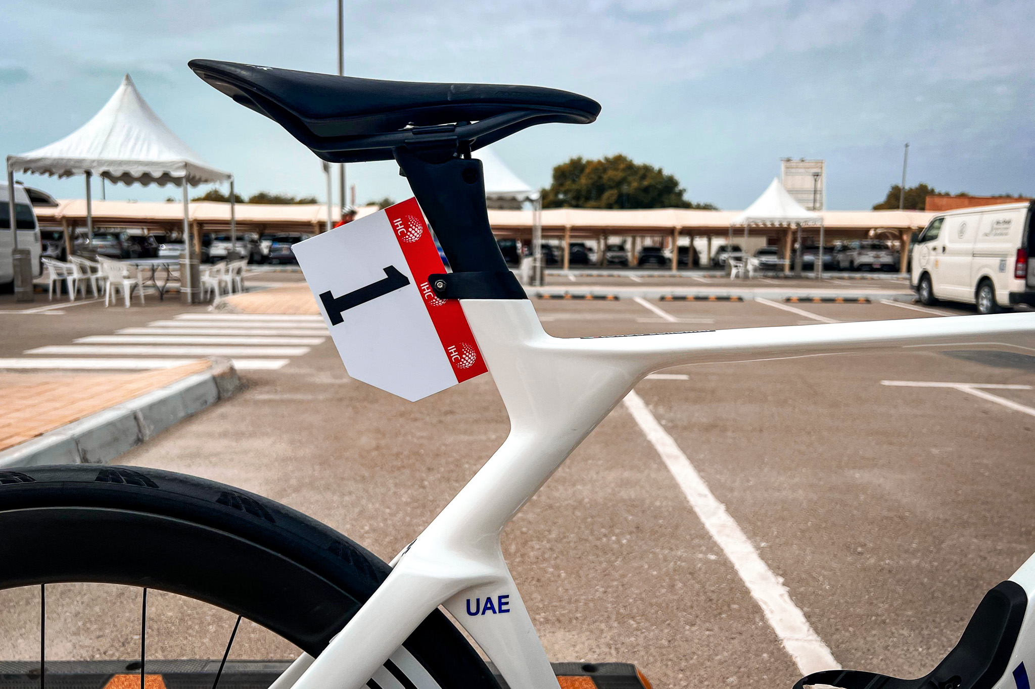 Fotos detalladas de Colnago Y1RS de Elisa Longo Borghini en el EAU Tour Women 2025