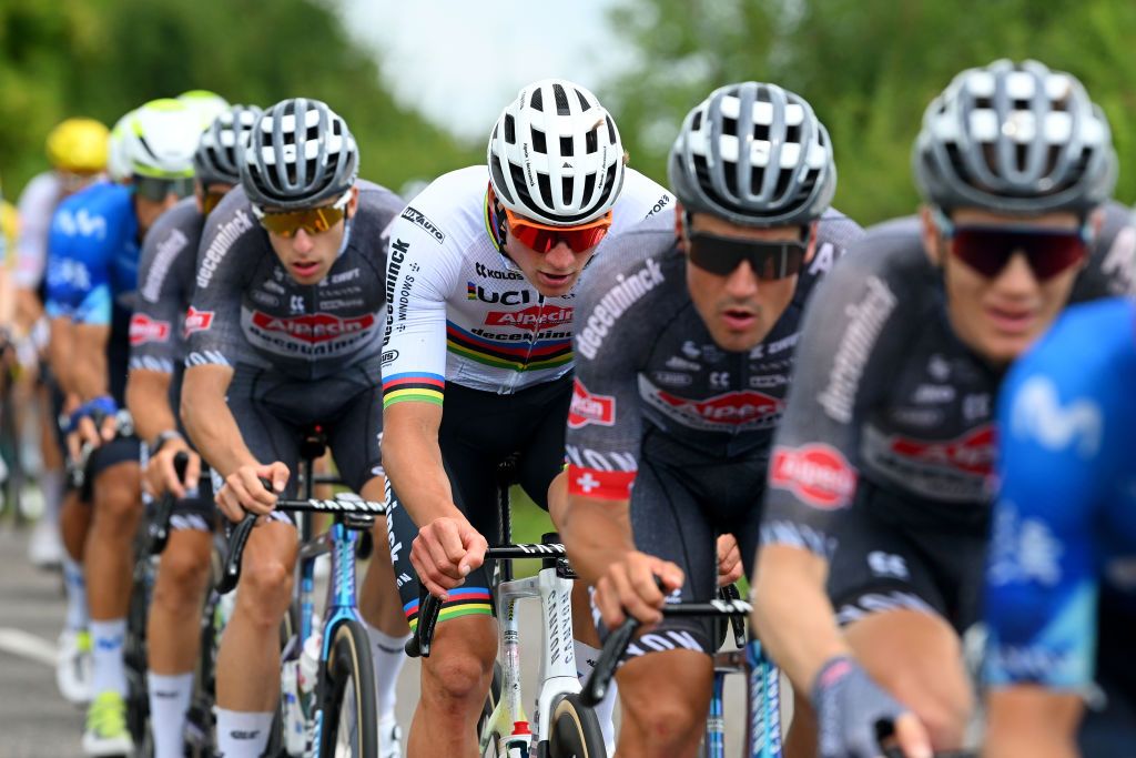 'Realmente quiero ganar el título mundial de la bicicleta de montaña' - Mathieu Van der Poel agrega carreras de neumáticos gordos a los clásicos y los objetivos del Tour de Francia