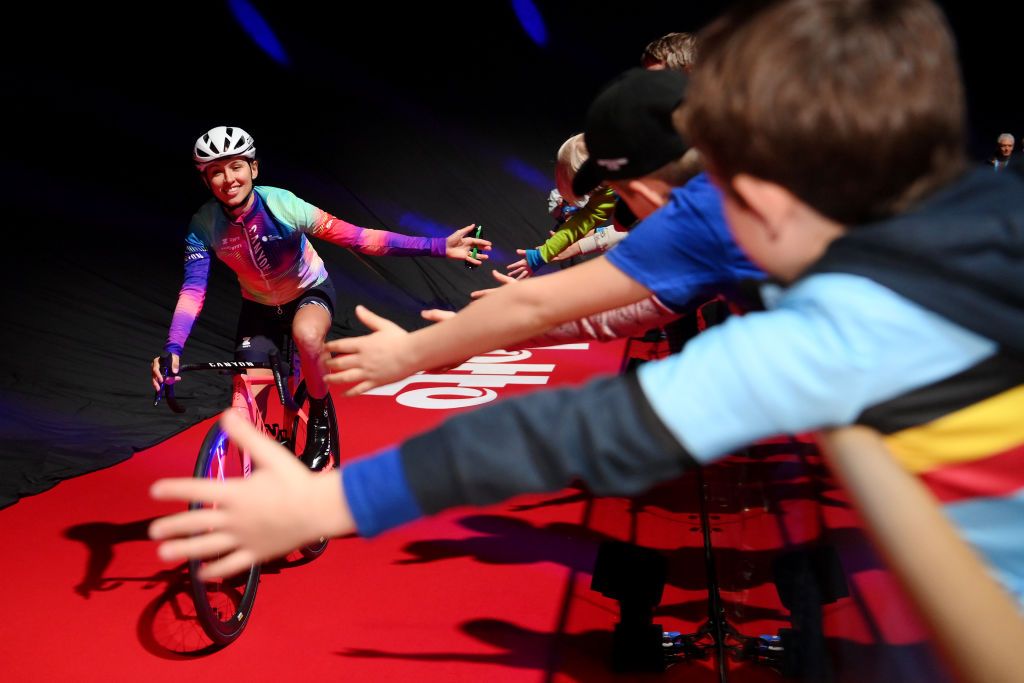 La cerveza gratis para ser entregada en Omloop Het Nieuwsblad Women comienza cuando Flandes Classics 'Raise A Glass' a la 20ª edición