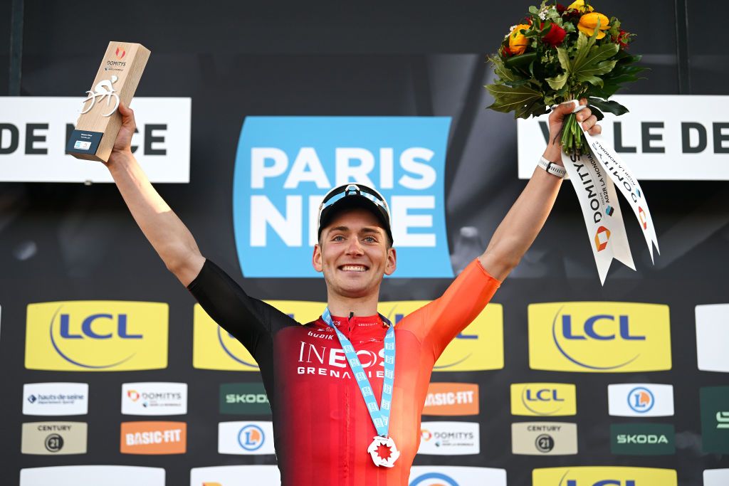 'Quiero dedicar esta victoria a Gino Mäder'-Magnus Sheffield toma una victoria emocional en la primera etapa de WorldTour en París-Nice como Compatriot Jorgenson Seals GC