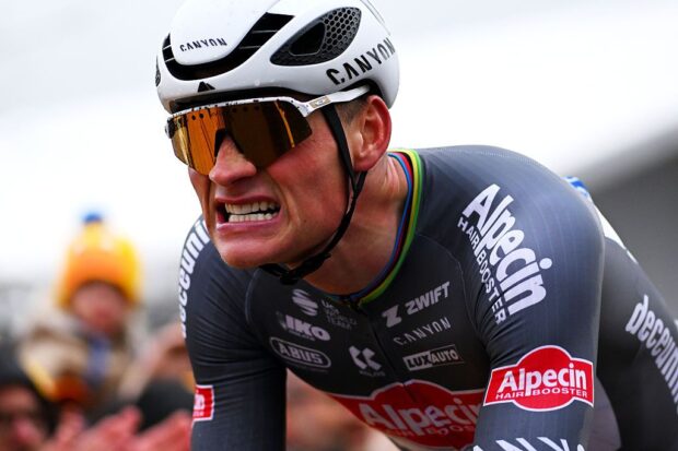 Mathieu Van der Poel se enojó y llama a equipos por tácticas antideportivas en E3 Saxo Classic a pesar de la dominación en solitario