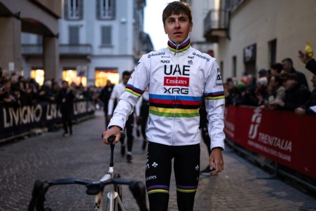 'No hemos ganado esta carrera todavía' - Tadej Pogačar juega un papel como el súper favorito de Milan -san Remo