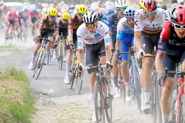 'Tiene el motor' - Geraint Thomas no tiene dudas de que Tadej Pogačar puede conquistar 2025 Paris -Roubaix a pesar de la falta de experiencia