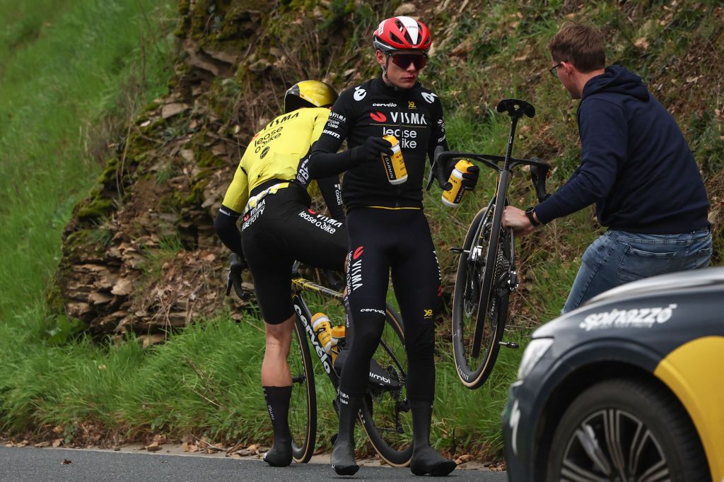Jonas Vingegaard no comenzará la etapa 6 de París-Nice después del accidente de la etapa inicial del jueves