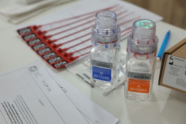 La policía belga realiza redadas en la investigación centradas en el médico con enlaces al equipo de ciclismo