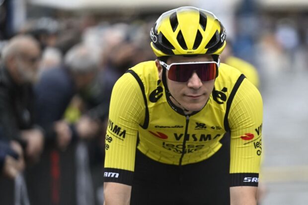 Uijtdebroeks plagado de 'piernas entumecidas' recurrentes en retiro de Tirreno-Adriatico