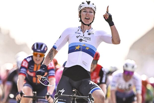 'Ella está loca'-Lorena Wiebes marca la victoria número 100 con gent-Wevelgem Win