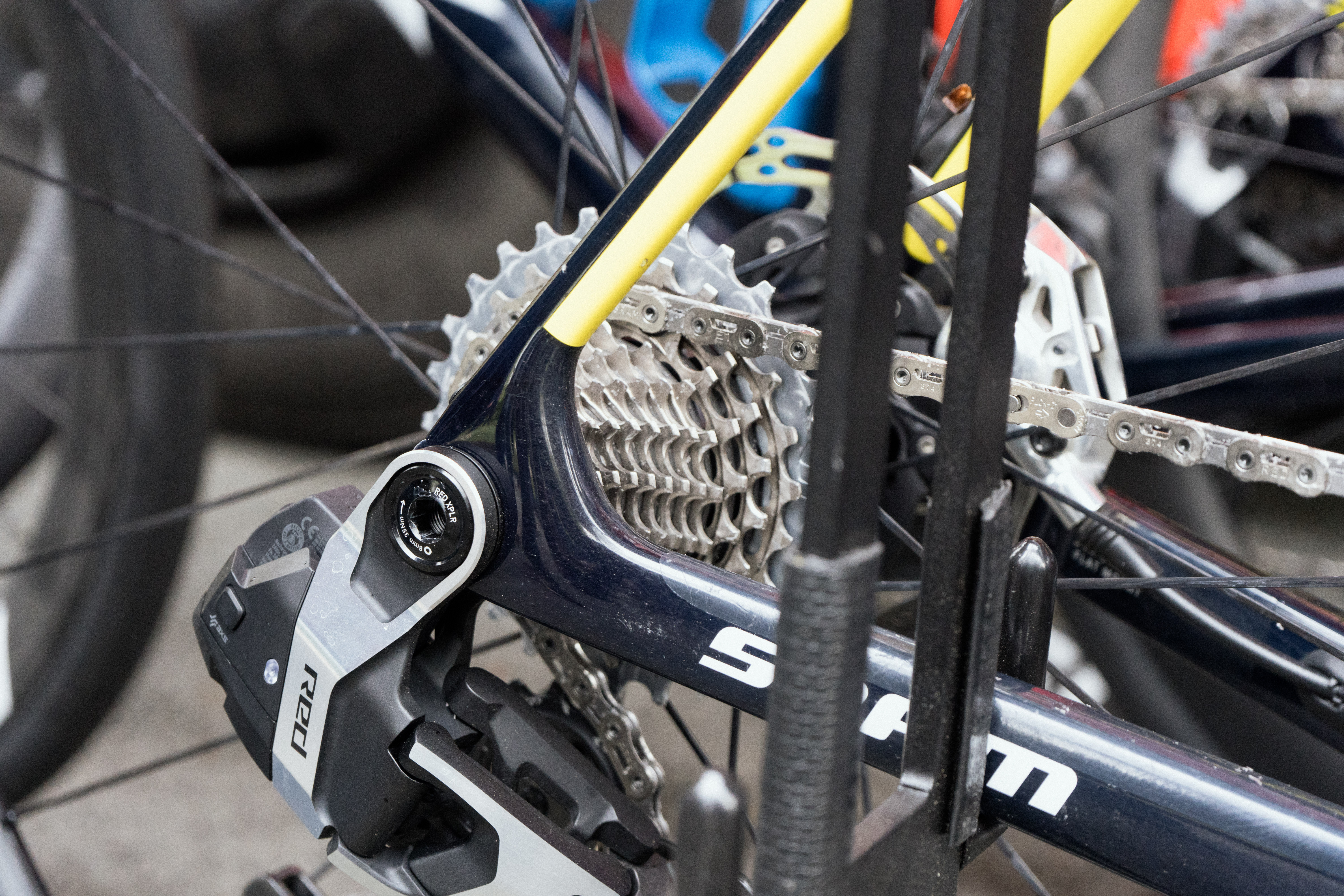 Roubaix 2025 Men's Tech