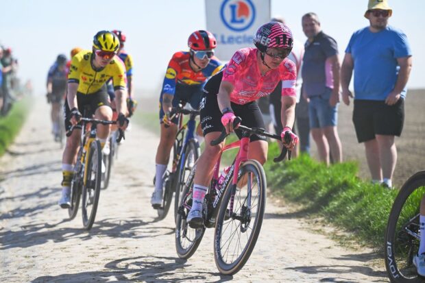 Letizia Borghesi (EF Education-Oatly) tackled a cobblestone sector on the road to second place at the 2025 Paris-Roubaix Femmes