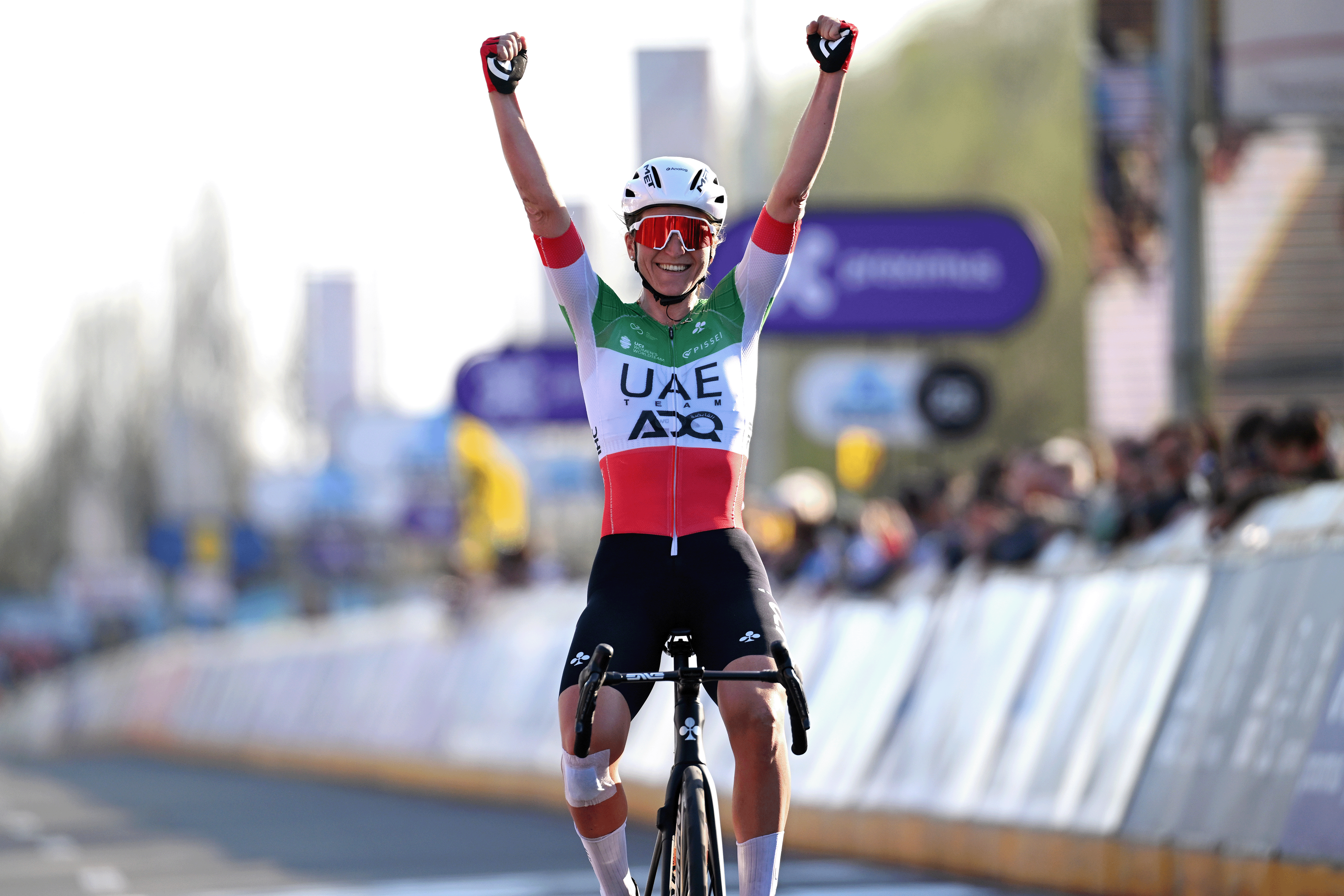 Longo Borghini celebrates victory at Dwars door Vlaanderen