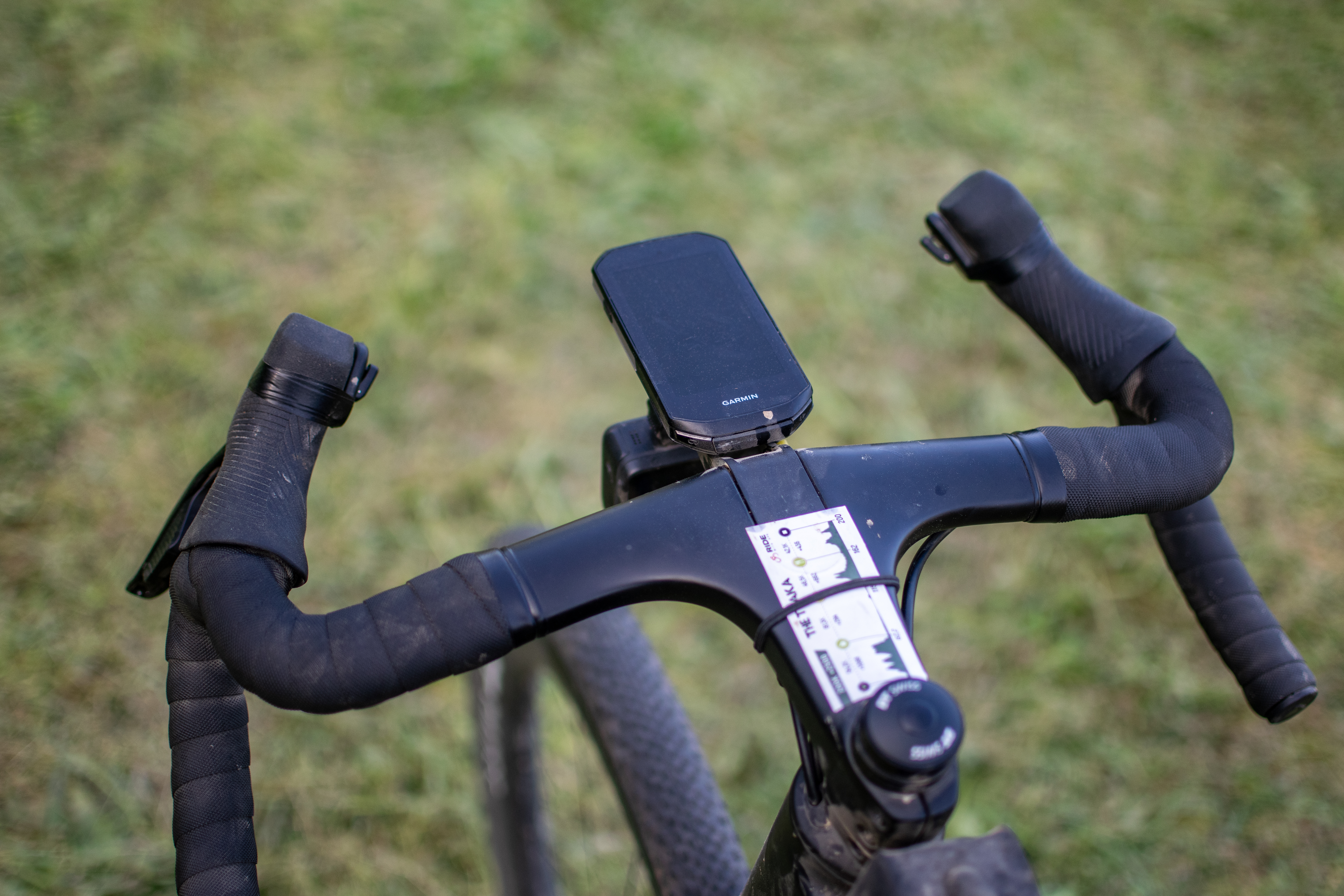 Un manillar integrado y tallo de Canyon Grail