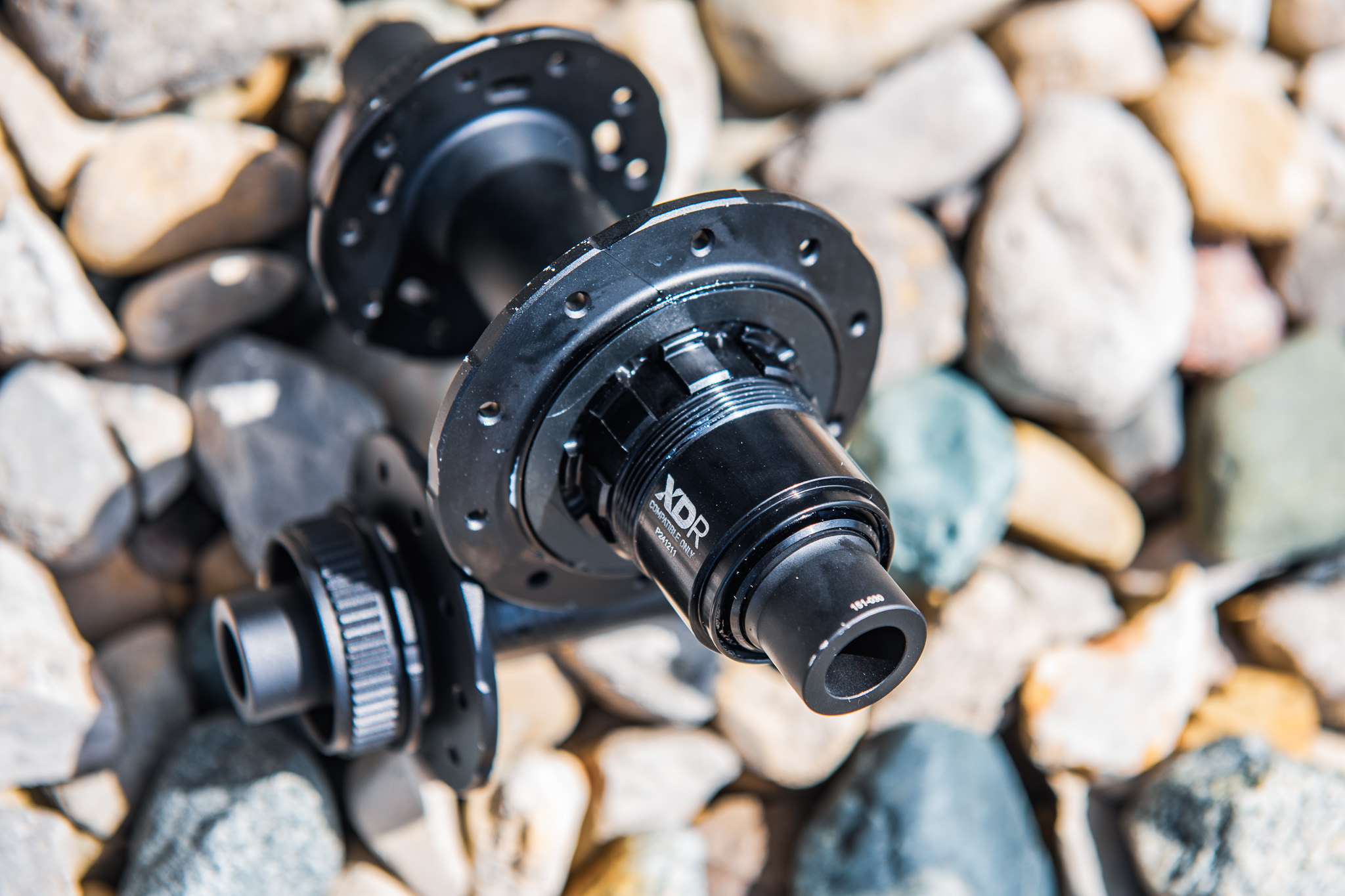 Imágenes del ZIPP 353 NSW con el nuevo sensor de rueda de hachas integradas