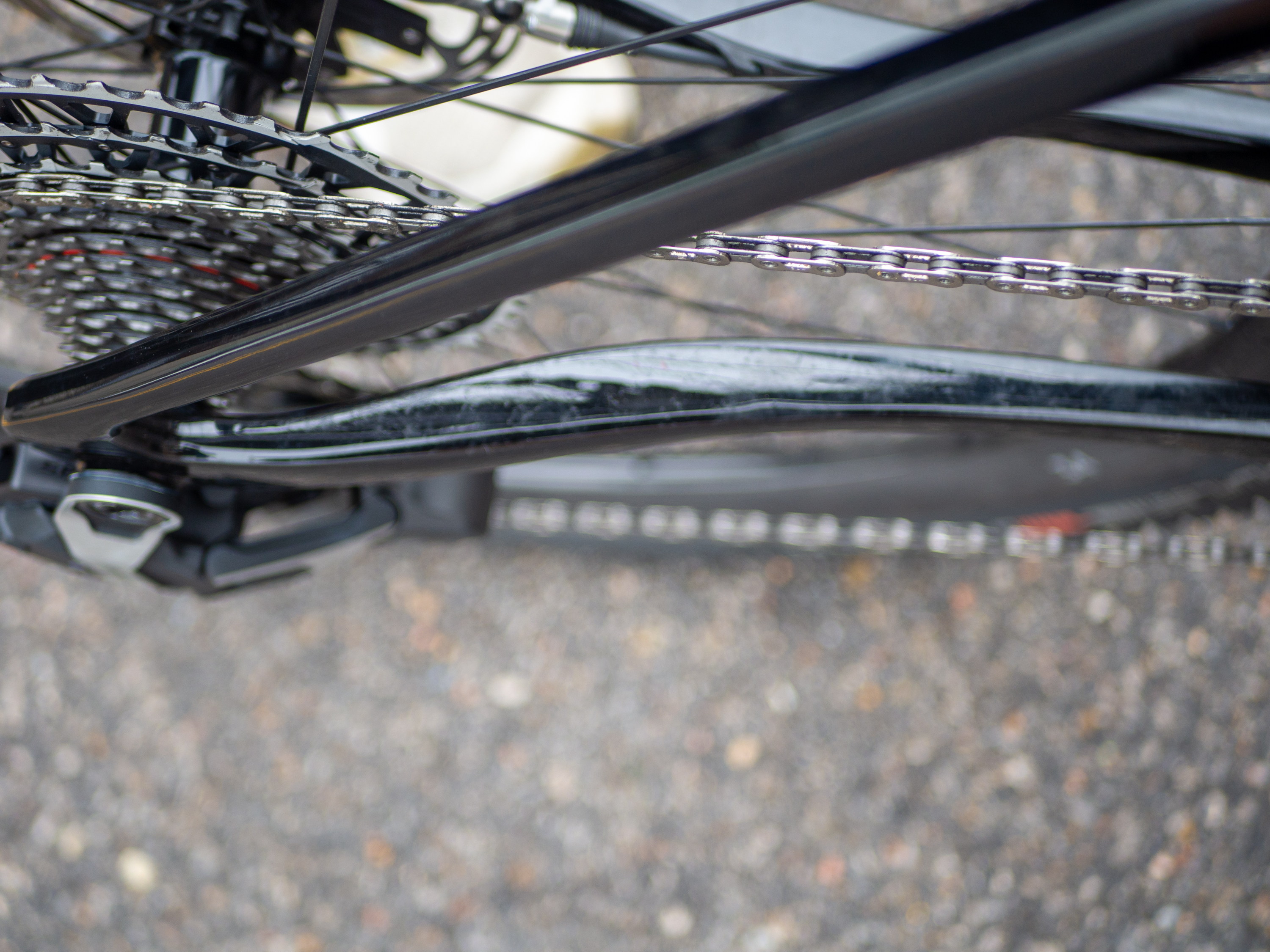 Imágenes de cerca de una nueva bicicleta de grava factor