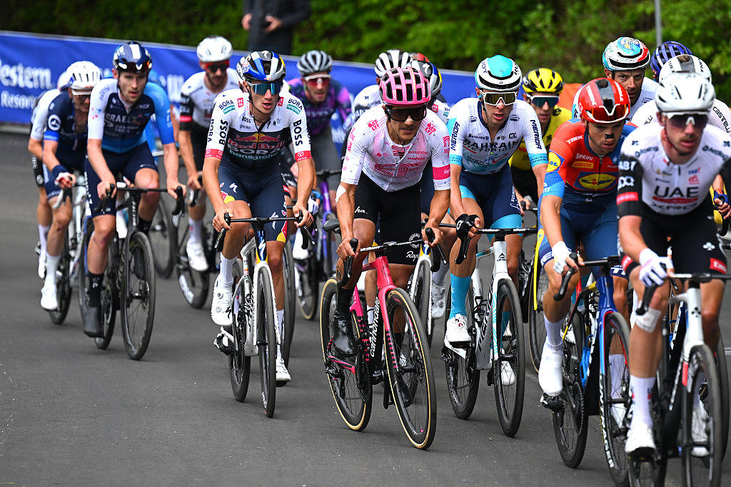 TAGLIACOZZO MARSIA ITALY MAY 16 LR Giulio Pellizzari of Italy and Team Red Bull BORA hansgrohe Richard Carapaz of Ecuador and Team EF Education EasyPost and Antonio Tiberi of Italy and Team Bahrain Victorious compete during the 108th Giro dItalia 2025 Stage 7 a 168km stage from Castel di Sangro to Tagliacozzo Marsia 1424m UCIWT on May 16 2025 in Tagliacozzo Marsia Italy Photo by Tim de WaeleGetty Images