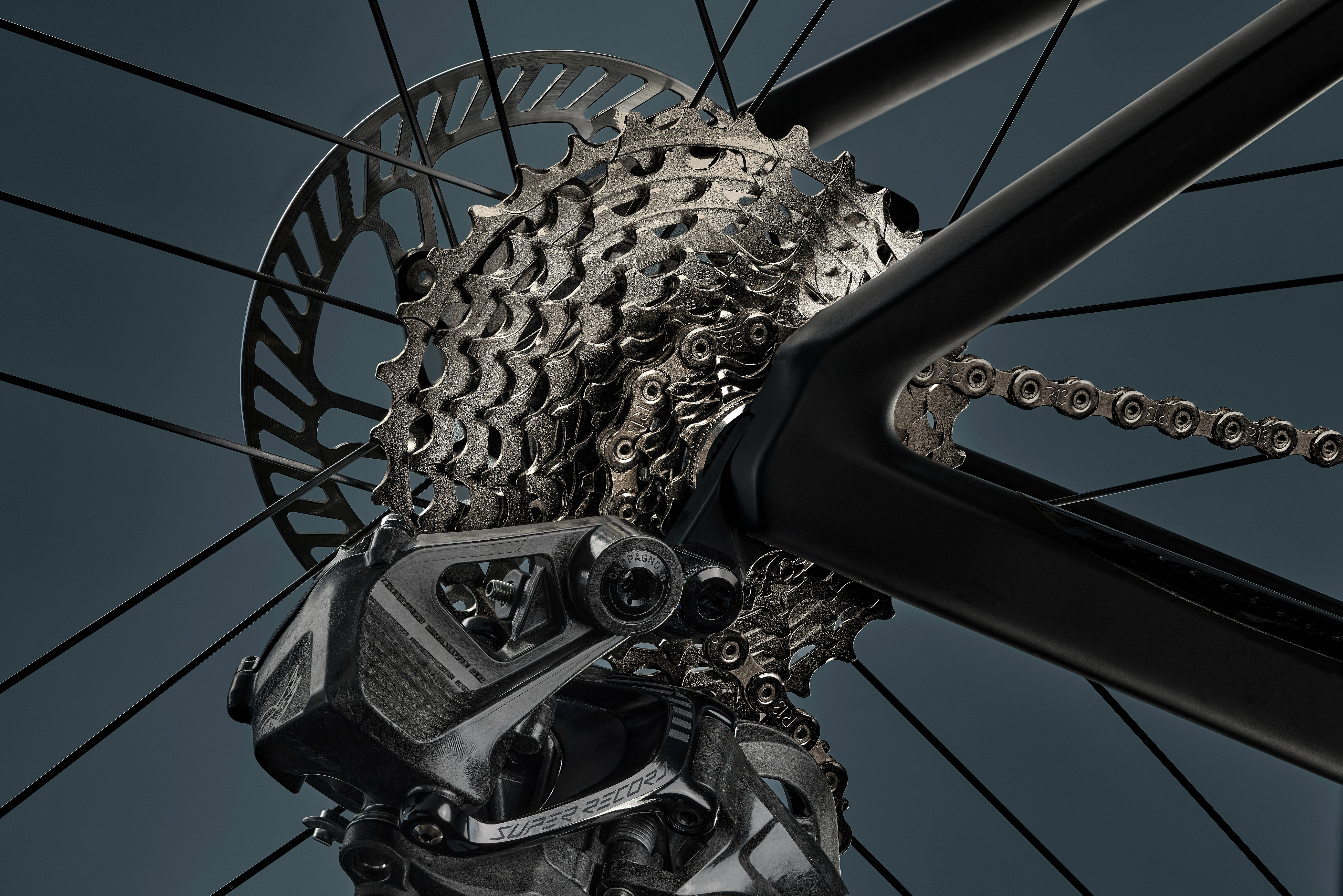 Un Campagnolo Super Record 13 Cassette