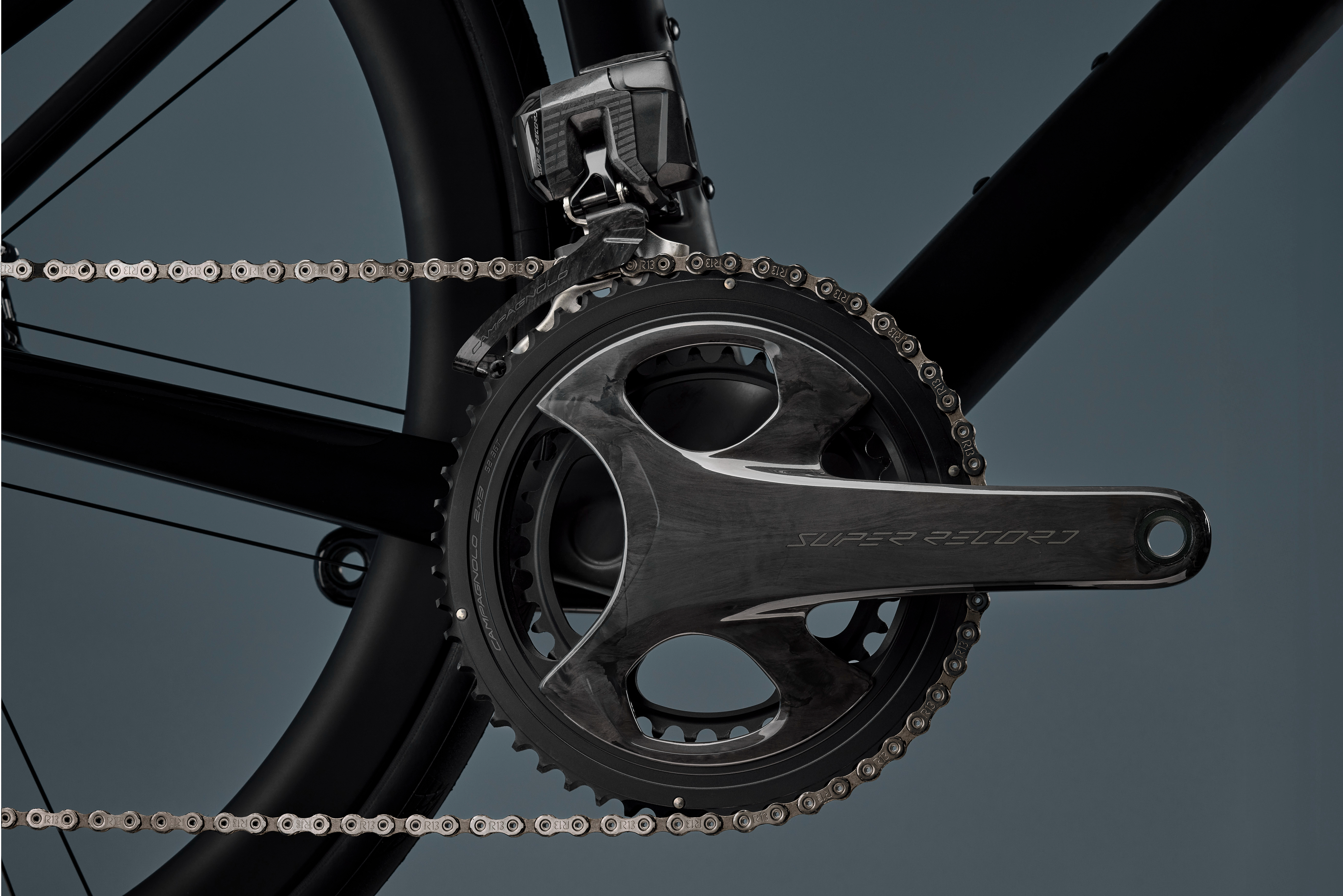 Un Campagnolo Super Record 13 Chainset
