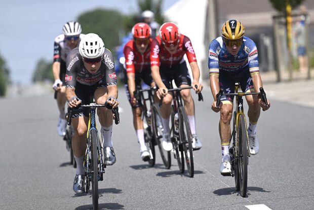 2025 Belgian National Road Championships: Remco Evenepoel (r) fights for his chance against various rivals
