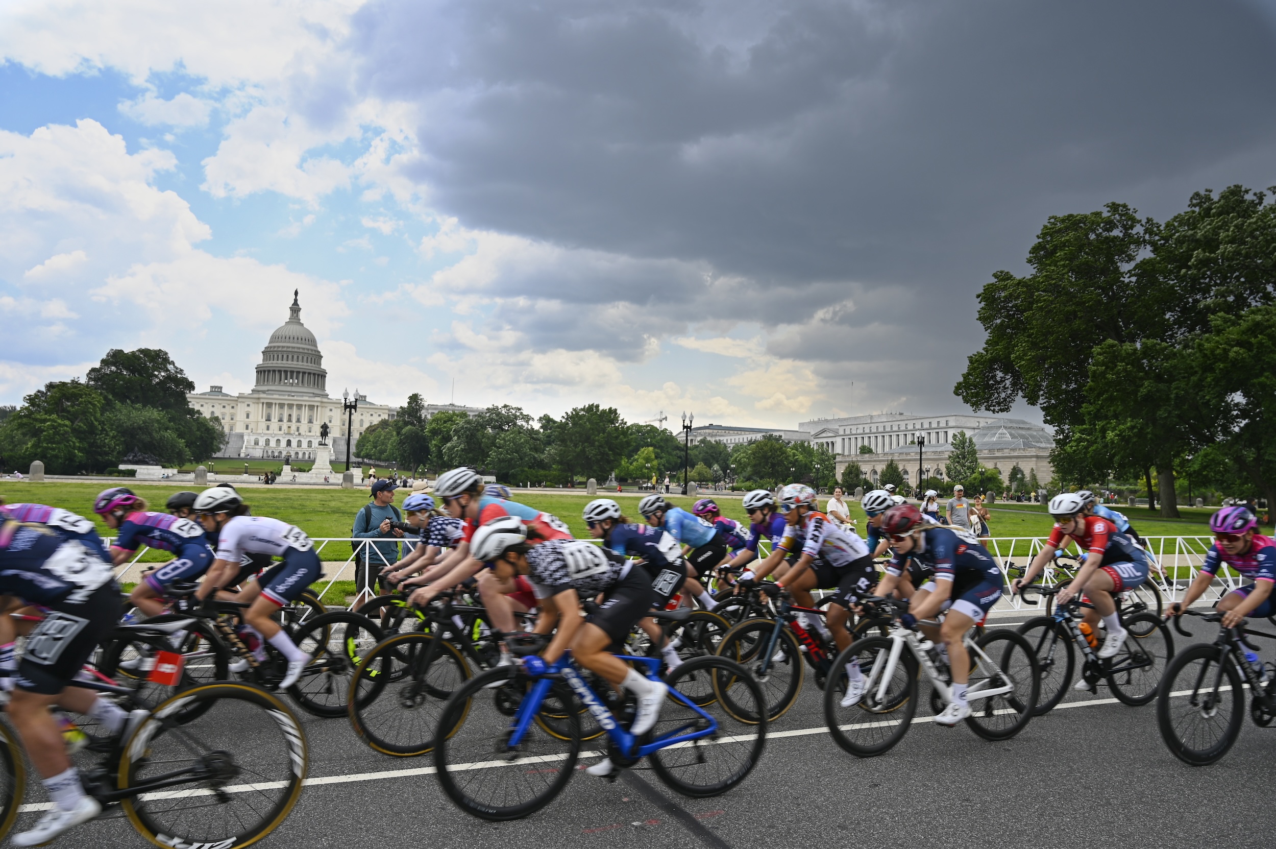 The 2025 Armed Forces Cycling Classic began on Saturday with the Capitol Cup and mid-day rain storm for elite women